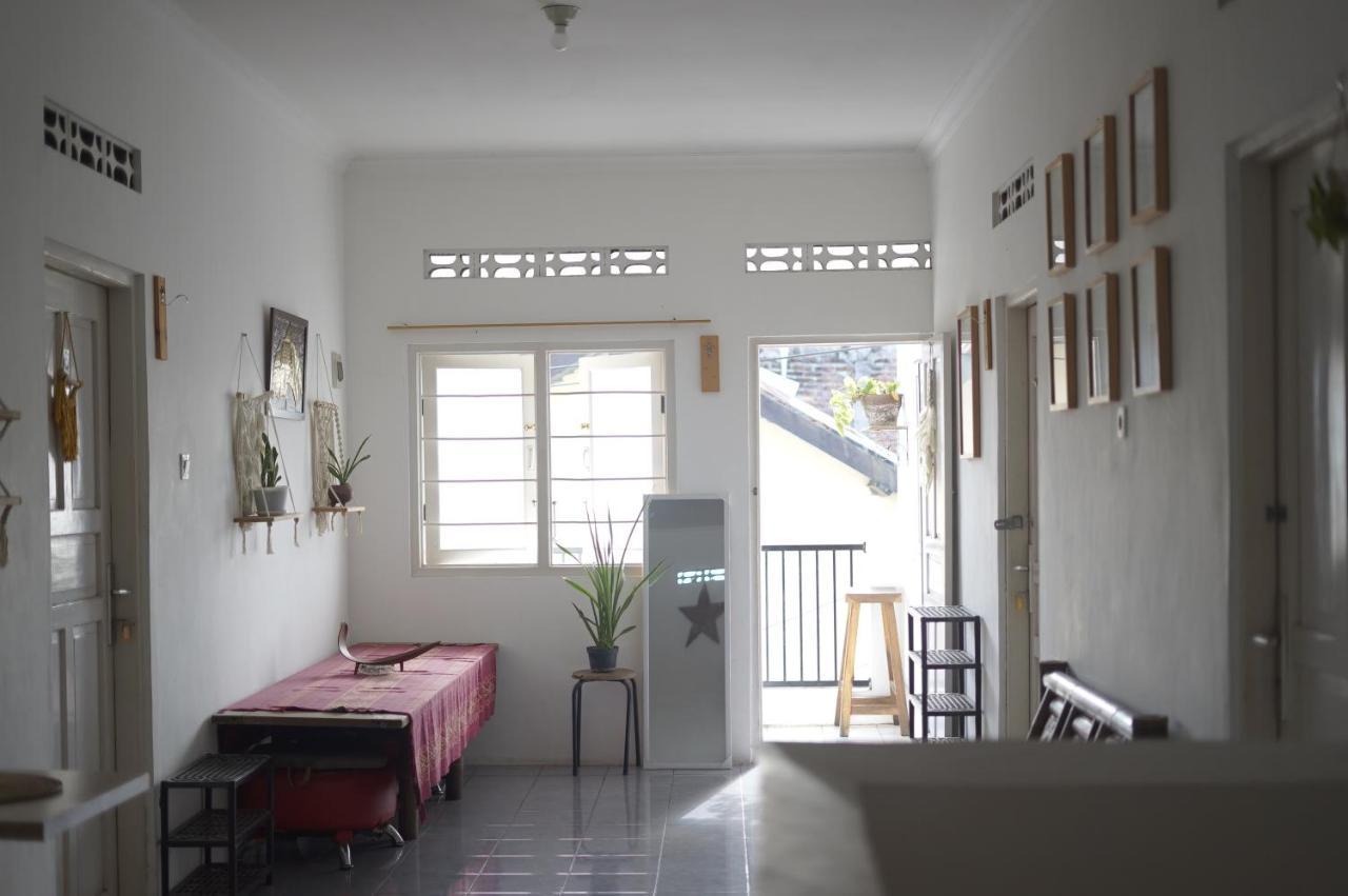 Oke Baik Hostel Jogyakarta Zewnętrze zdjęcie