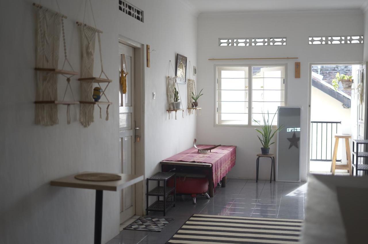 Oke Baik Hostel Jogyakarta Zewnętrze zdjęcie