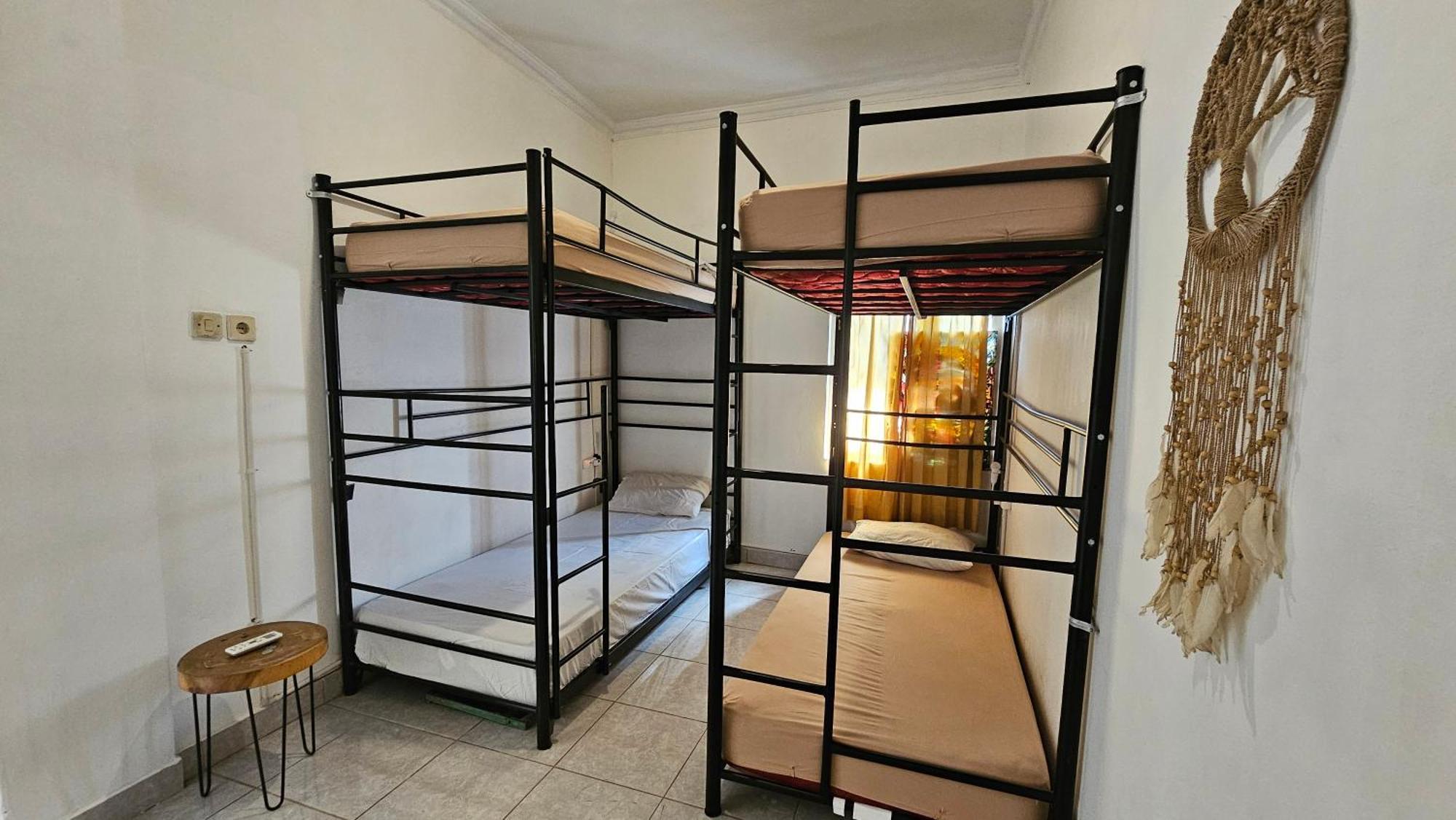 Oke Baik Hostel Jogyakarta Zewnętrze zdjęcie