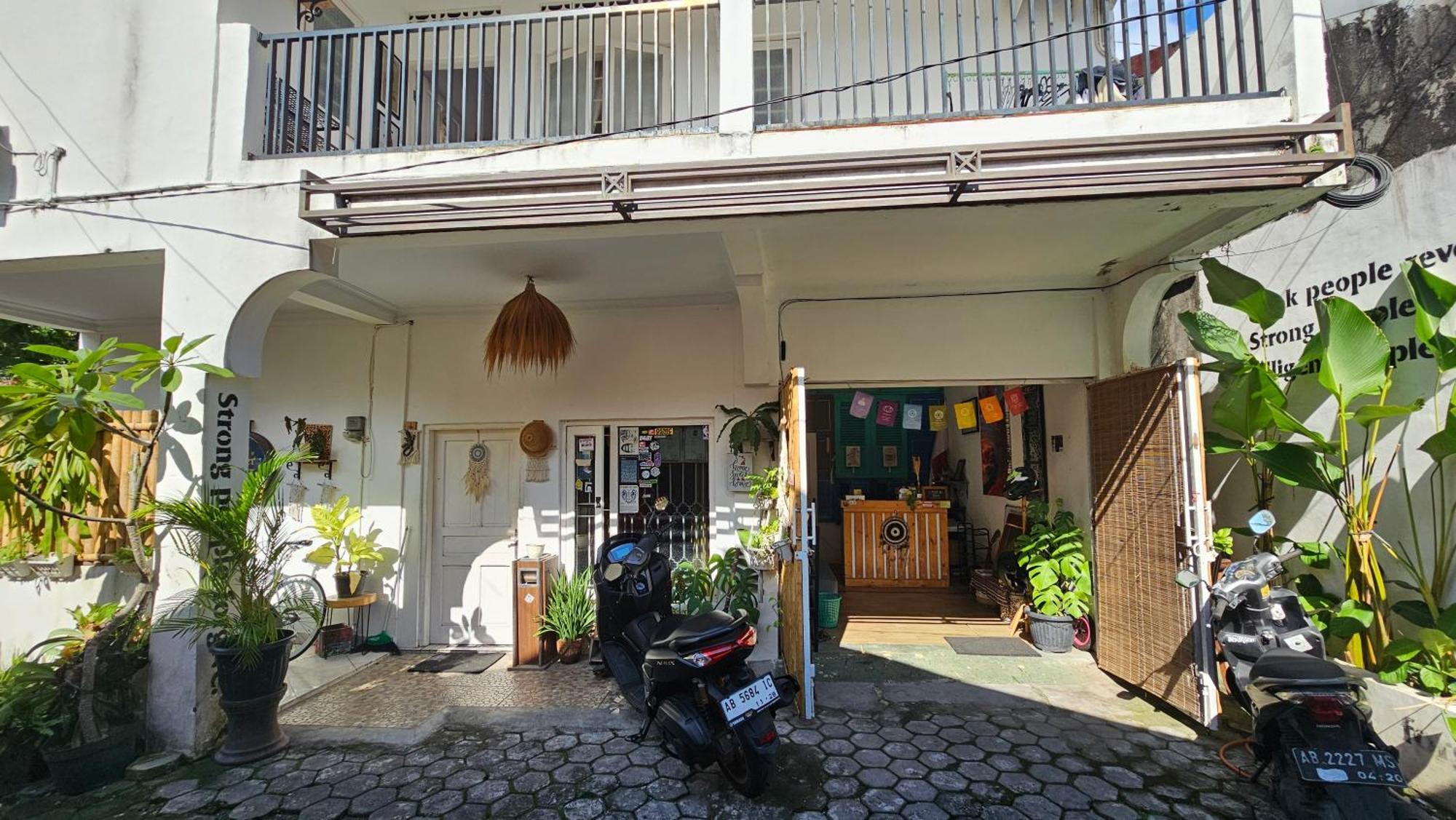 Oke Baik Hostel Jogyakarta Zewnętrze zdjęcie