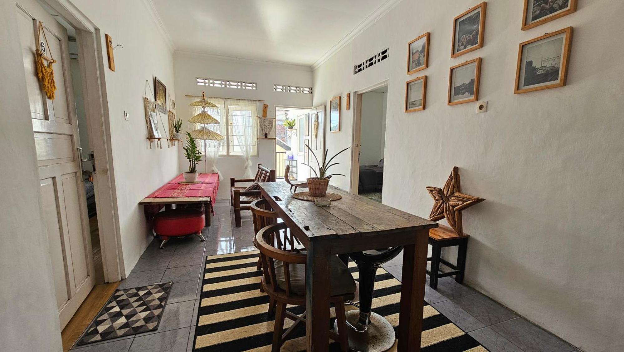 Oke Baik Hostel Jogyakarta Zewnętrze zdjęcie