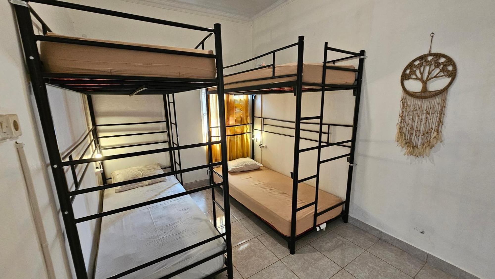 Oke Baik Hostel Jogyakarta Zewnętrze zdjęcie